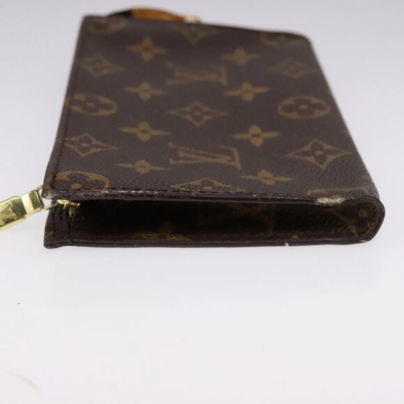Pre Loved louis vuitton Women Monogram Pouches - Picture 3 of 8